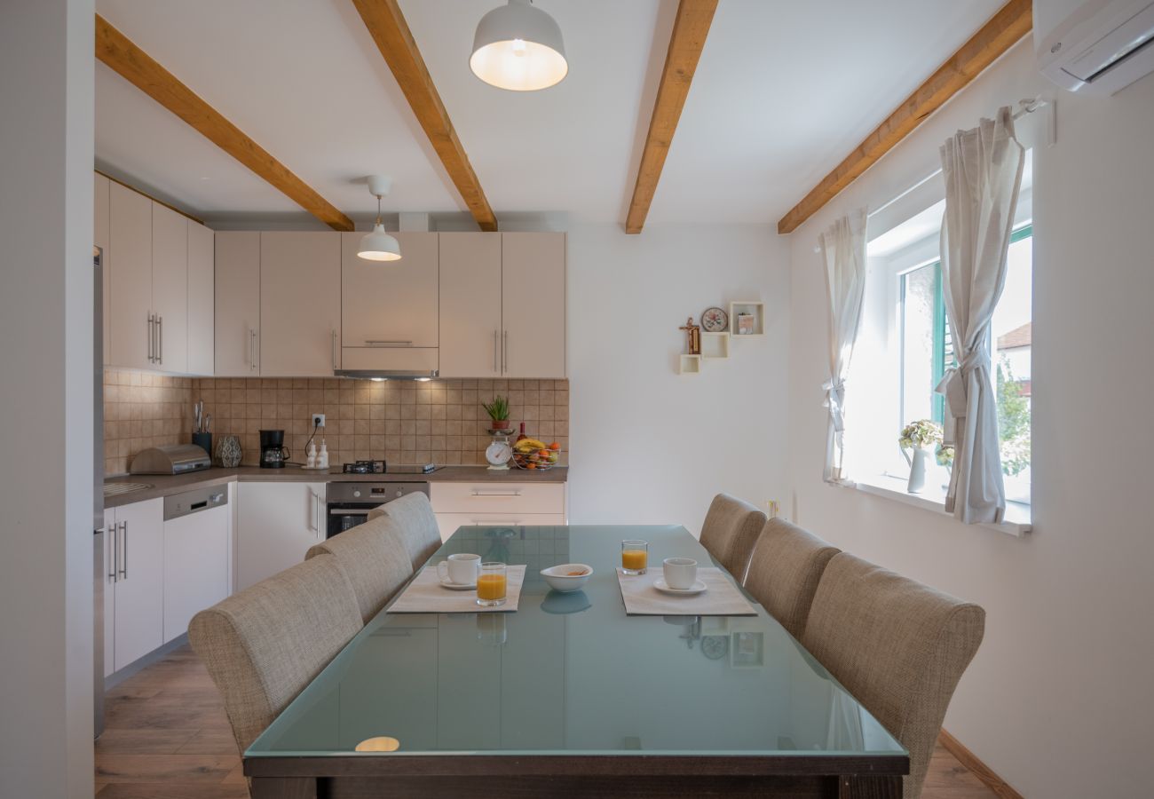 House in Donji Proložac - Poolincluded - Luxury Villa Prolozac