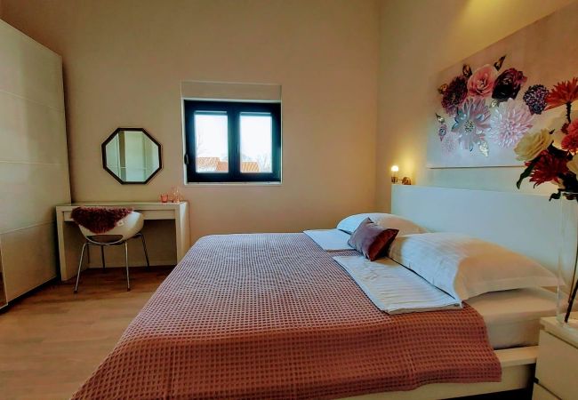 House in Biograd na moru - Poolincluded - Villa Danijela House in Biograd na moru - Poolincluded - Villa Danijela