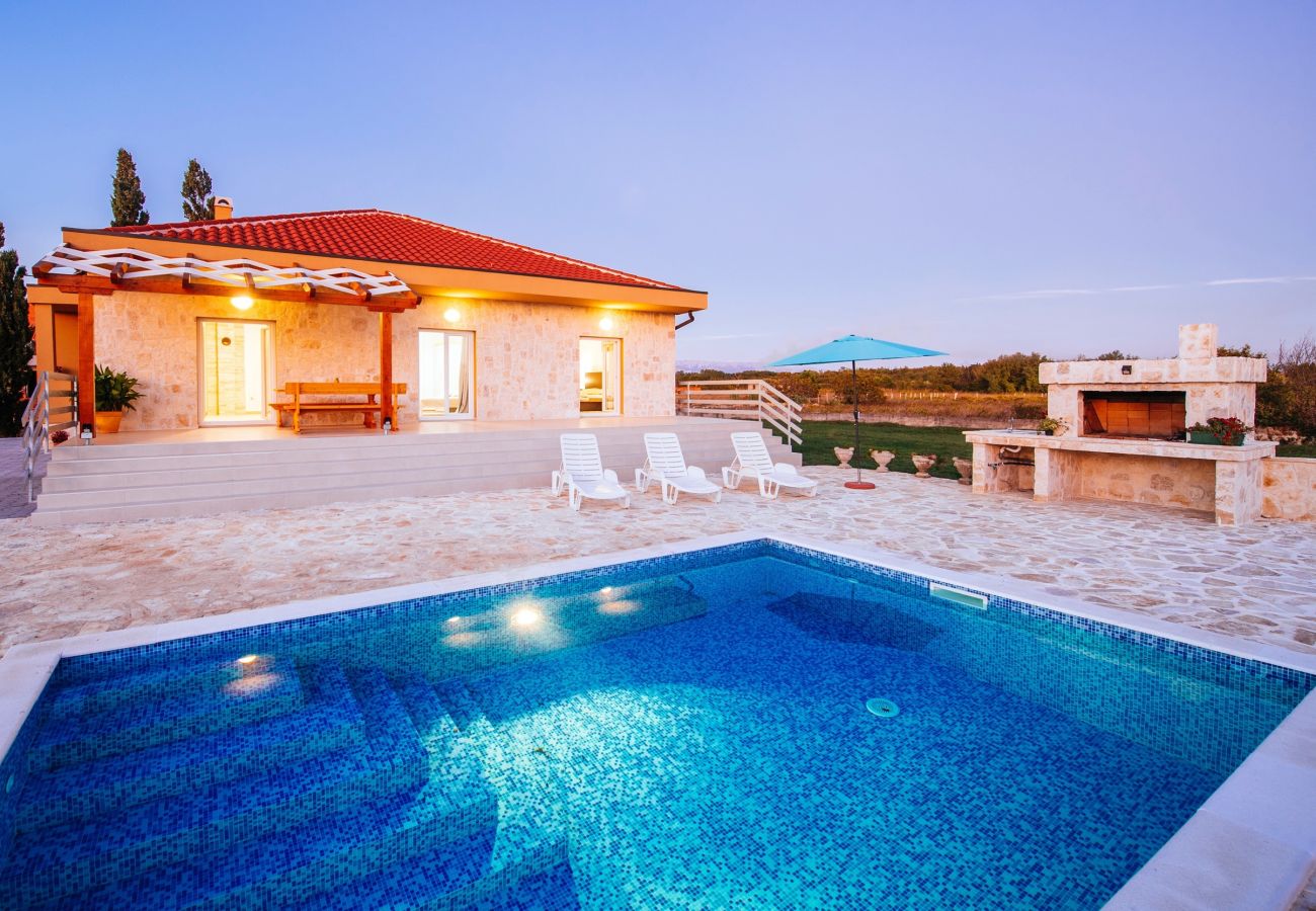 House in Privlaka - Poolincluded - Villa Privlaka