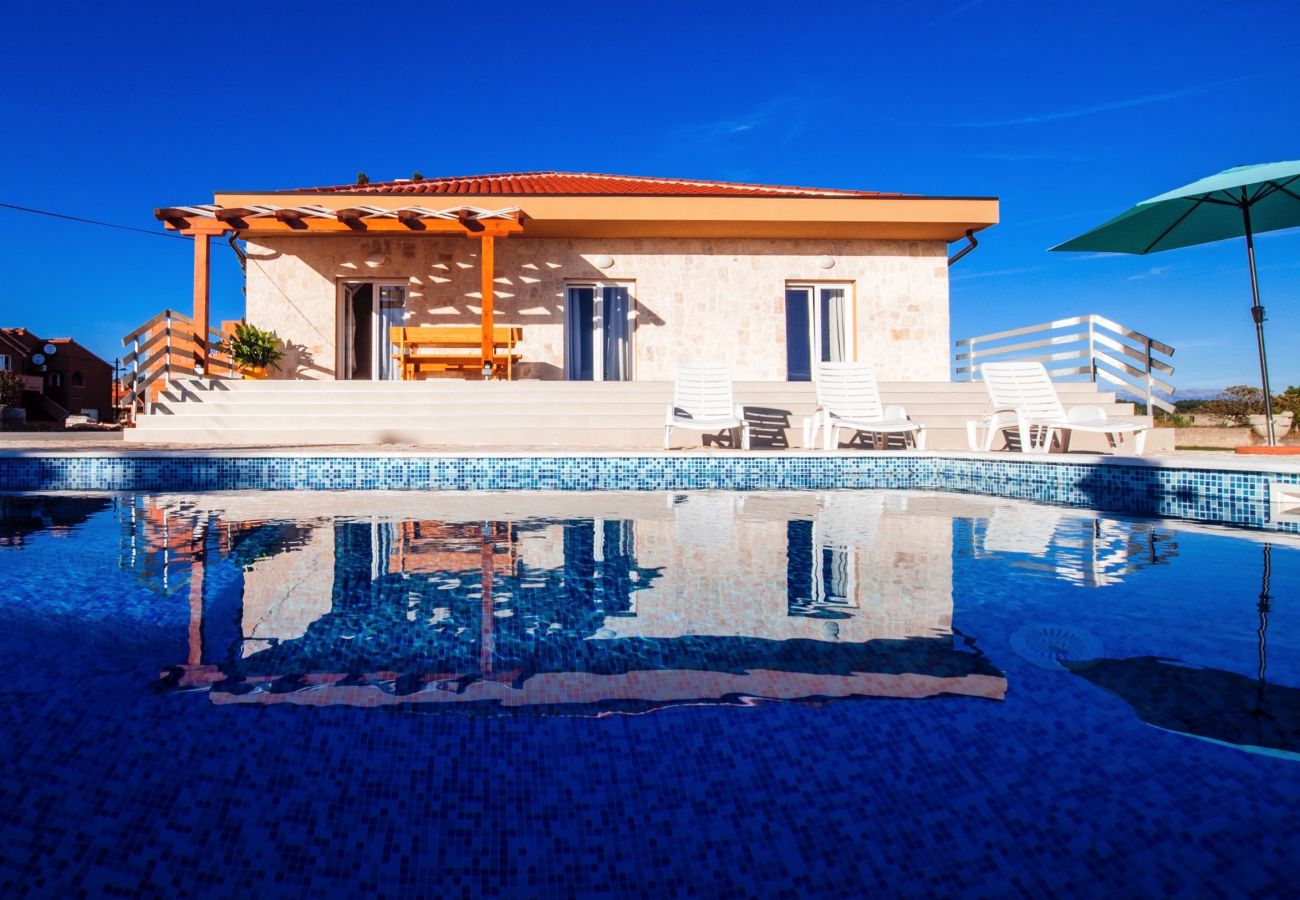 House in Privlaka - Poolincluded - Villa Privlaka