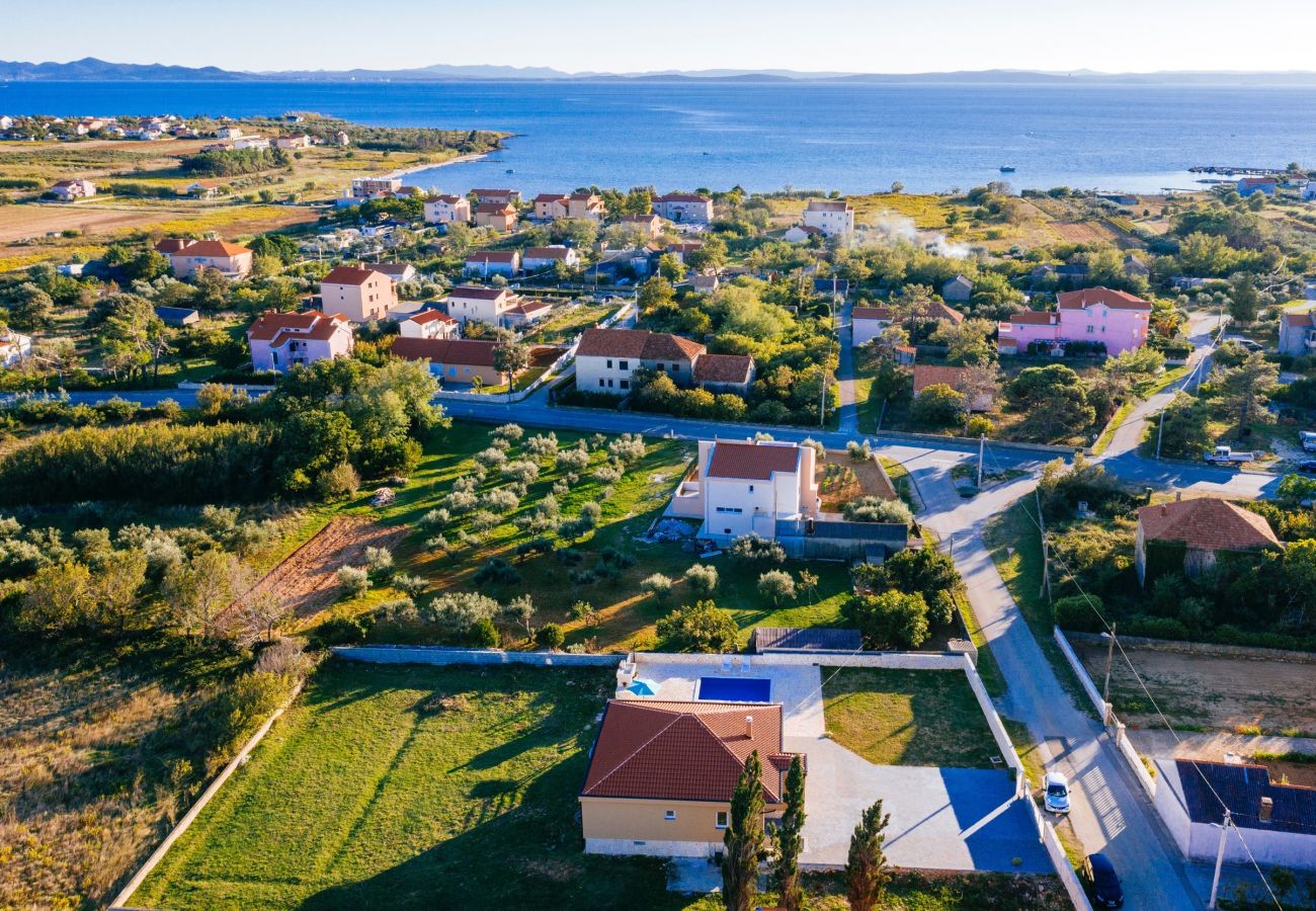 House in Privlaka - Poolincluded - Villa Privlaka