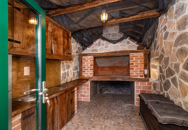 House in Perušic Benkovacki - Poolincluded - Villa Lana House in Perušic Benkovacki - Poolincluded - Villa Lana