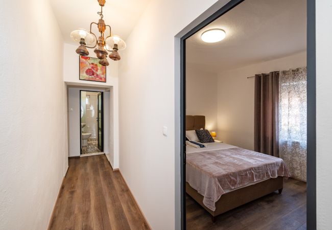 House in Perušic Benkovacki - Poolincluded - Villa Lana House in Perušic Benkovacki - Poolincluded - Villa Lana