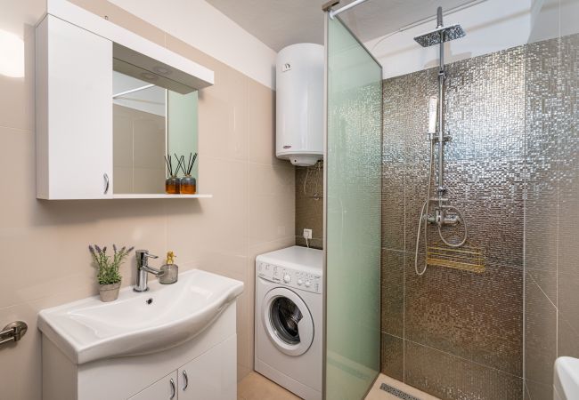 House in Perušic Benkovacki - Poolincluded - Villa Lana House in Perušic Benkovacki - Poolincluded - Villa Lana