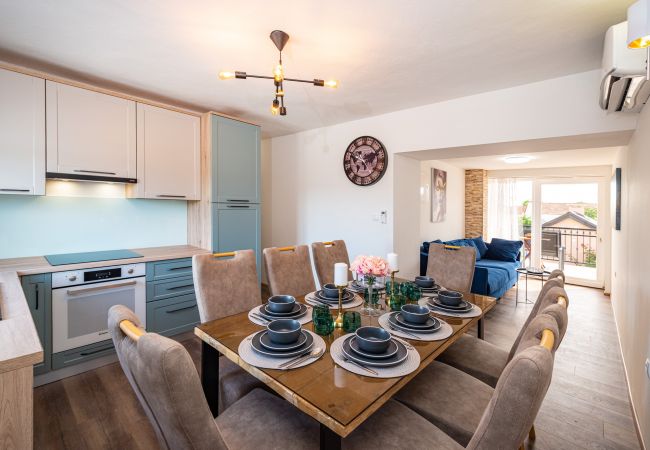 House in Perušic Benkovacki - Poolincluded - Villa Lana House in Perušic Benkovacki - Poolincluded - Villa Lana