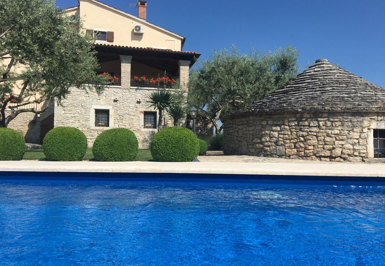 House in Višnjan - Poolincluded - Villa Adriana