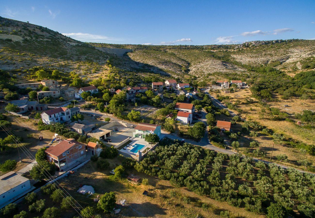 House in Lišane Ostrovicke - Poolincluded - Holiday Home Maslina 