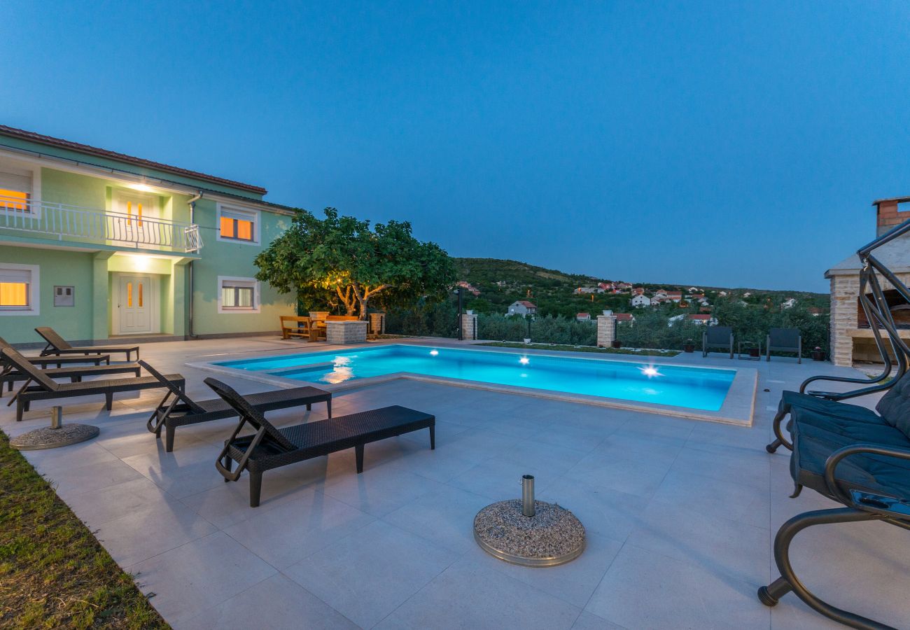 House in Lišane Ostrovicke - Poolincluded - Holiday Home Maslina 