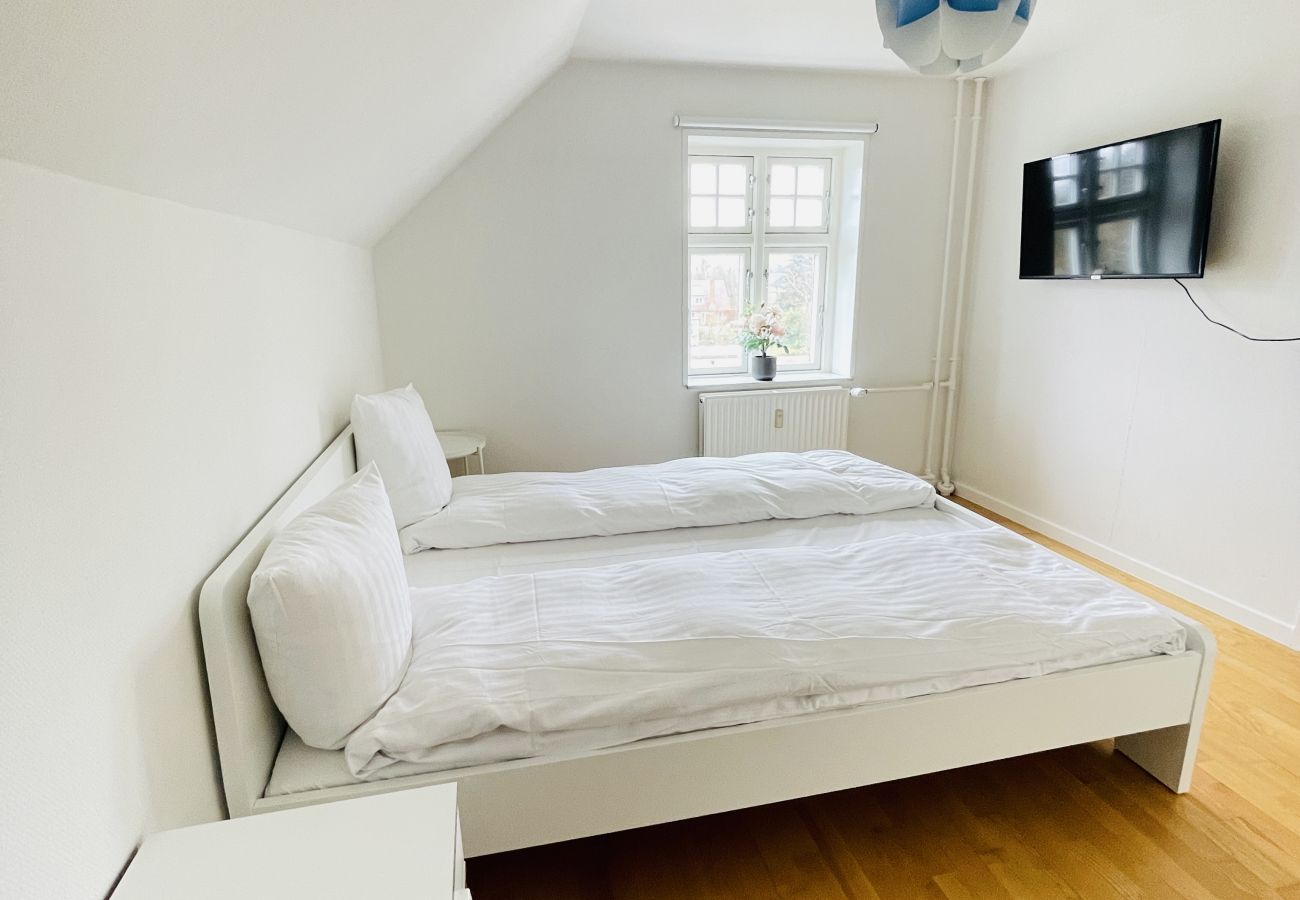 Apartment in Aalborg - aday - City Central Mansion - 4 bedroom apartment