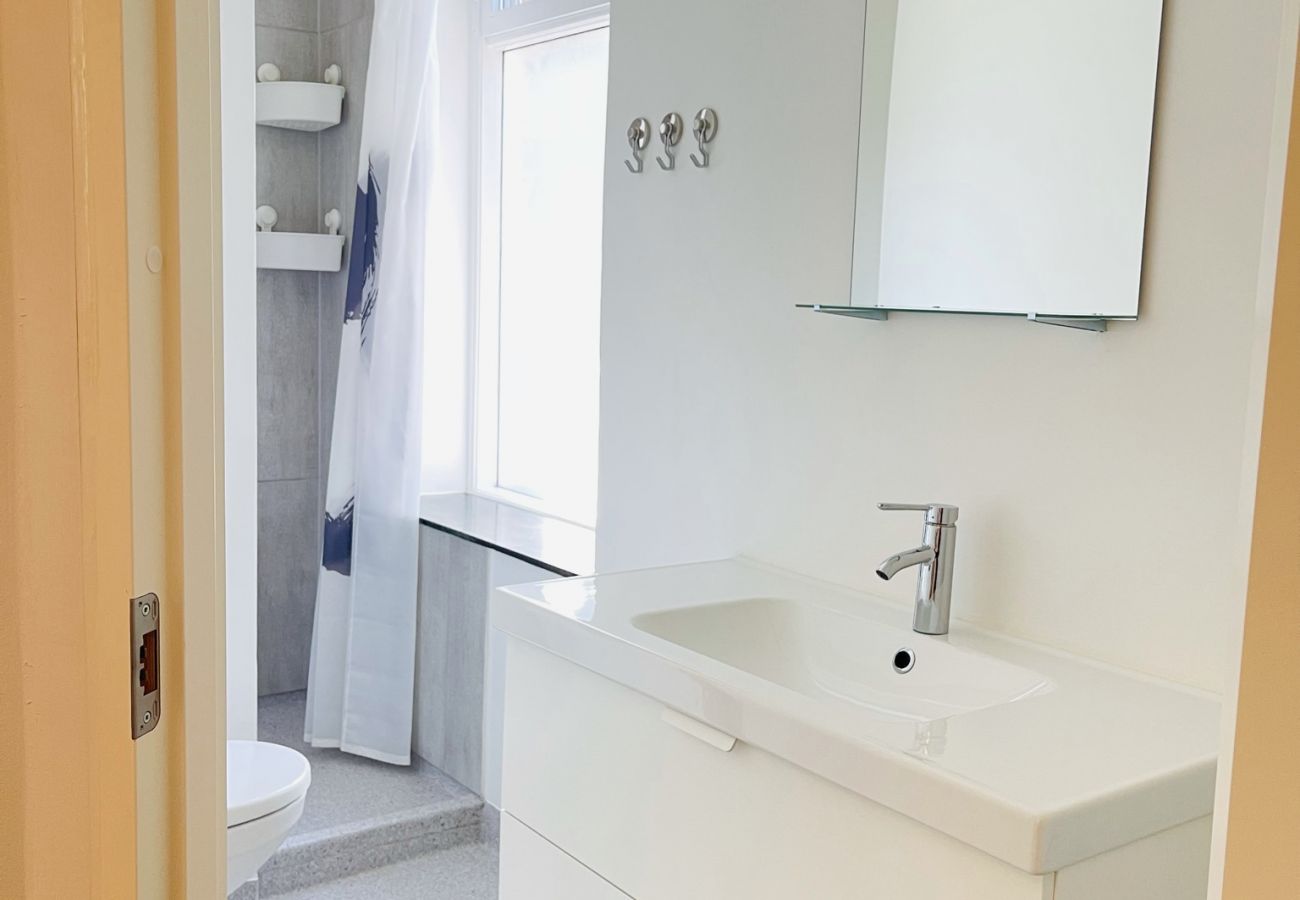 Apartment in Aalborg - aday - Aalborg mansion - Open bright apartment with garden