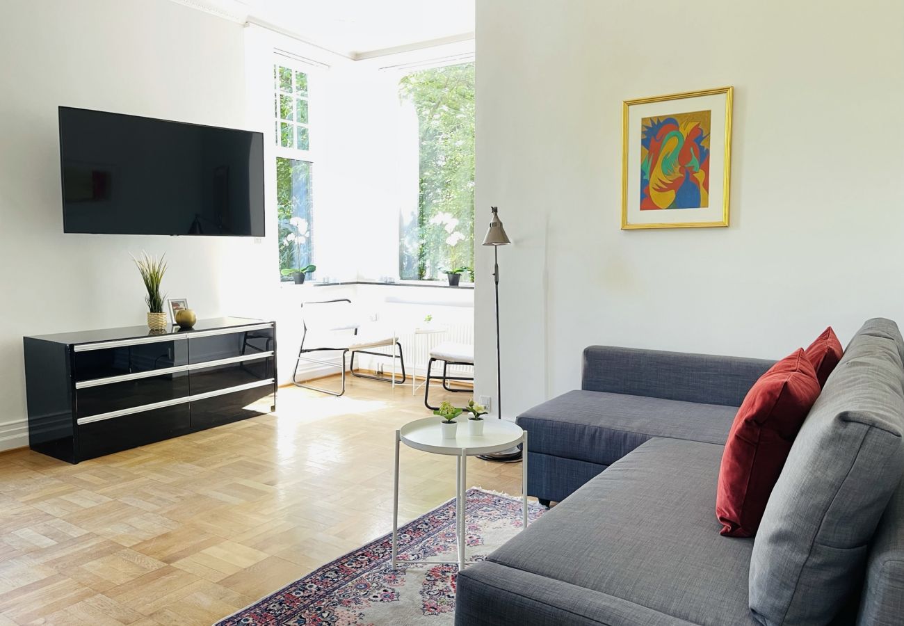 Apartment in Aalborg - aday - Aalborg mansion - Open bright apartment with garden