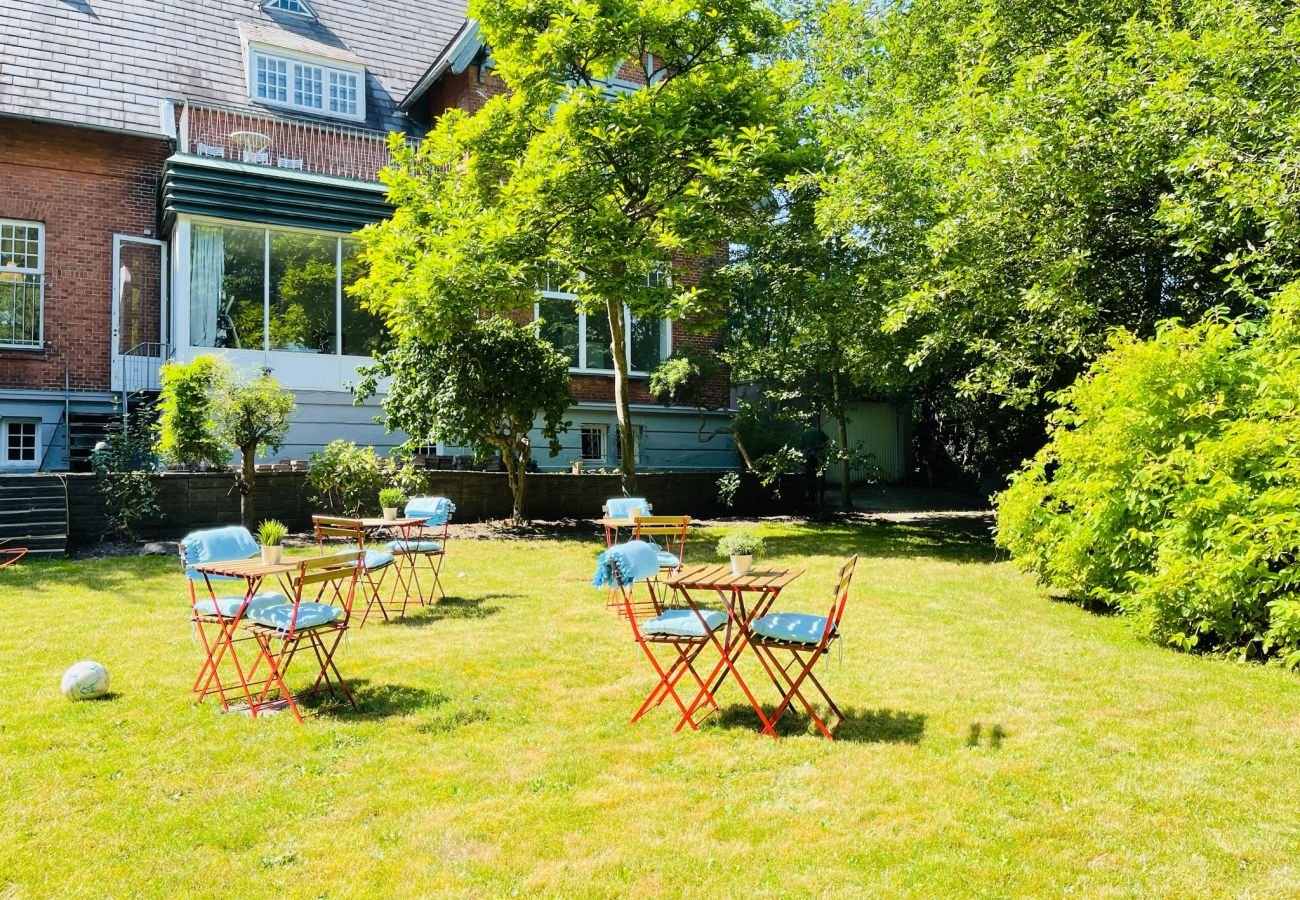Apartment in Aalborg - aday - Aalborg mansion - Open bright apartment with garden