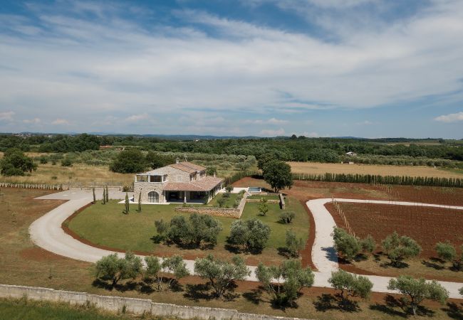 House in Finida - Poolincluded - Stancija Katarina di Maladel House in Finida - Poolincluded - Stancija Katarina di Maladel