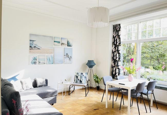 Apartment in Aalborg - aday - Aalborg mansion - Big apartment with garden