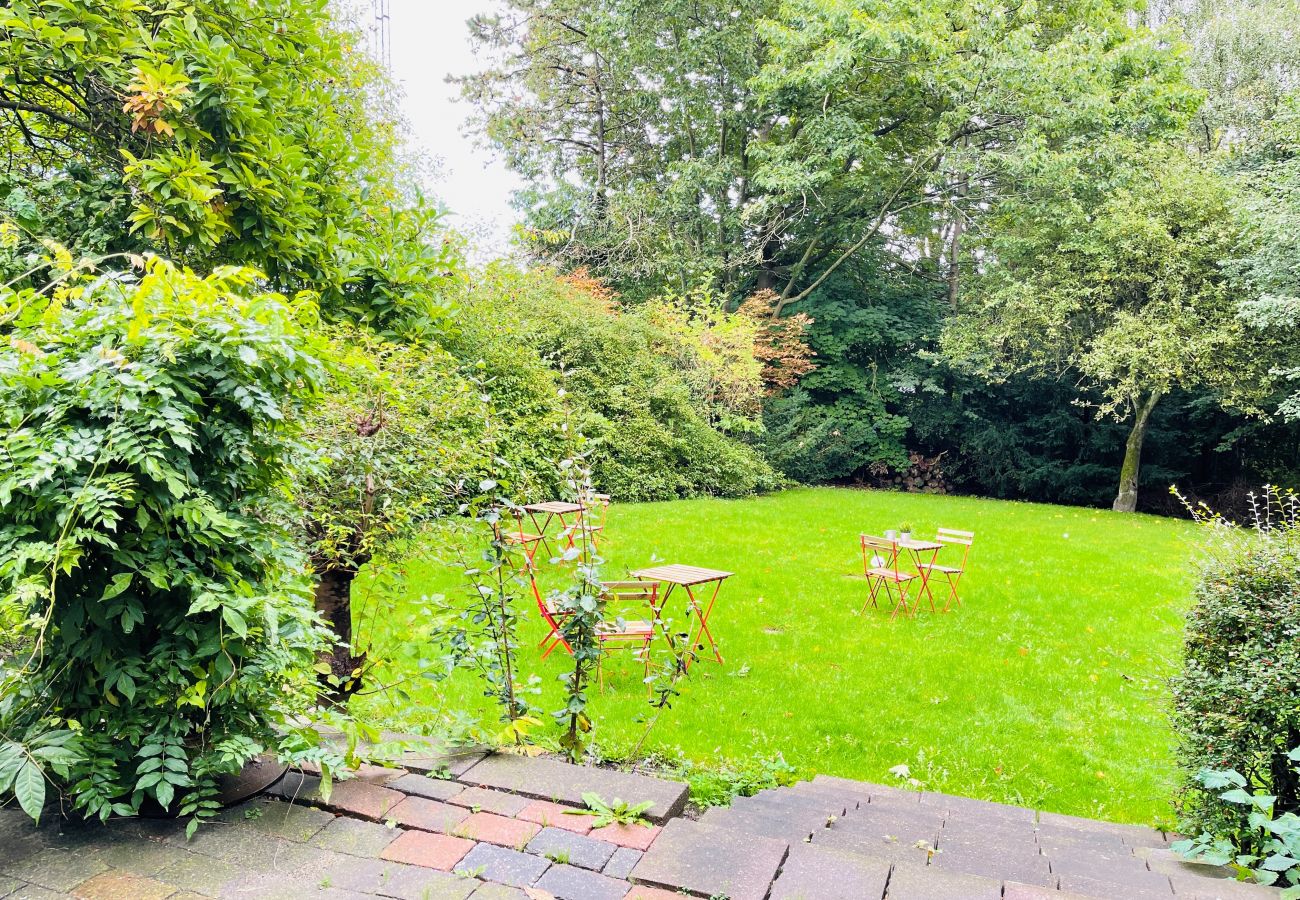 Apartment in Aalborg - aday - Aalborg mansion - Big apartment with garden