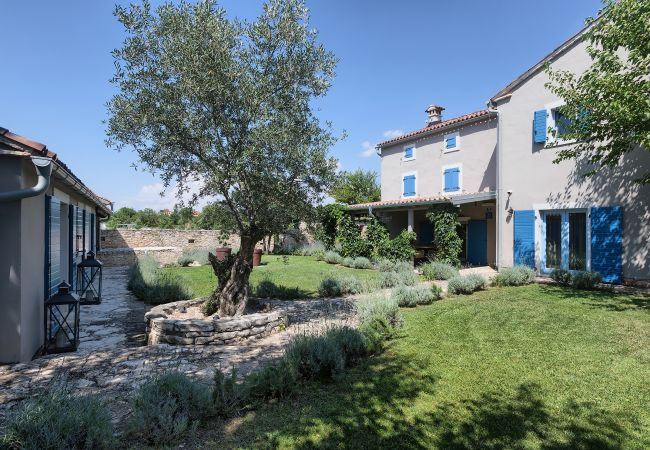 House in Svetvincenat - Poolincluded - Stancija Cabrunici House in Svetvincenat - Poolincluded - Stancija Cabrunici