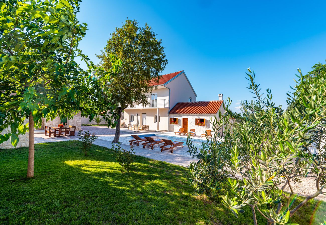 House in Stankovci - Poolincluded - Holiday home Zara