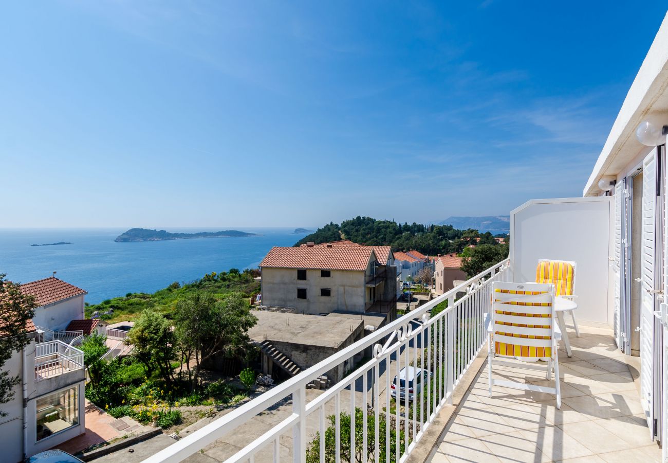 Apartment in Cavtat - Seaview topfloor apartment Alpha with private balcony