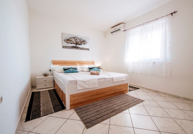 House in Maslenica - Poolincluded - Holiday house Favorit House in Maslenica - Poolincluded - Holiday house Favorit