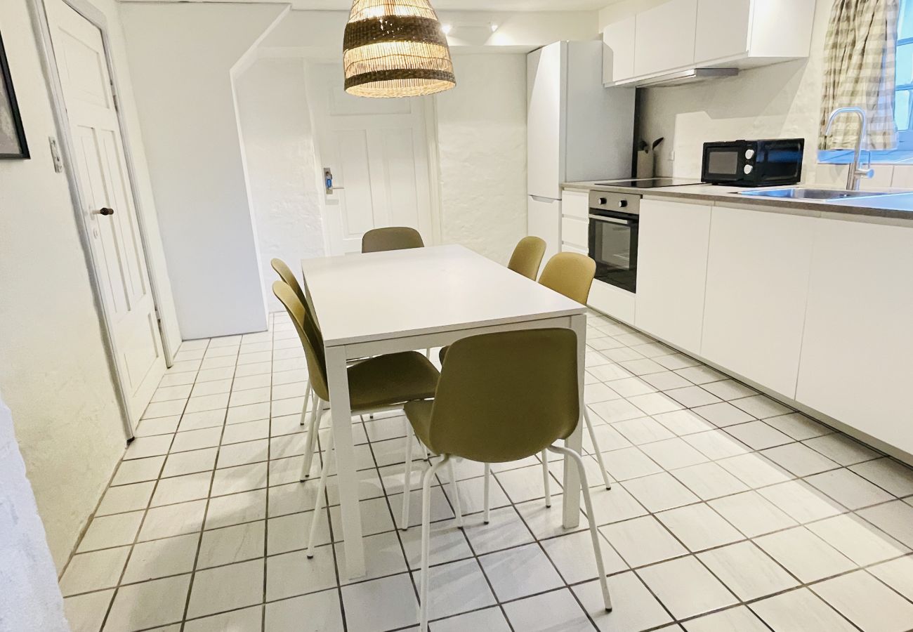 Apartment in Aalborg - aday - Aalborg Mansion - Charming 3 Bedroom Apartment 