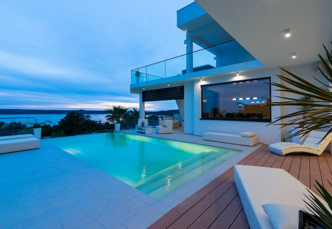 House in Maslenica - Poolincluded Luxury villa Saint Michel