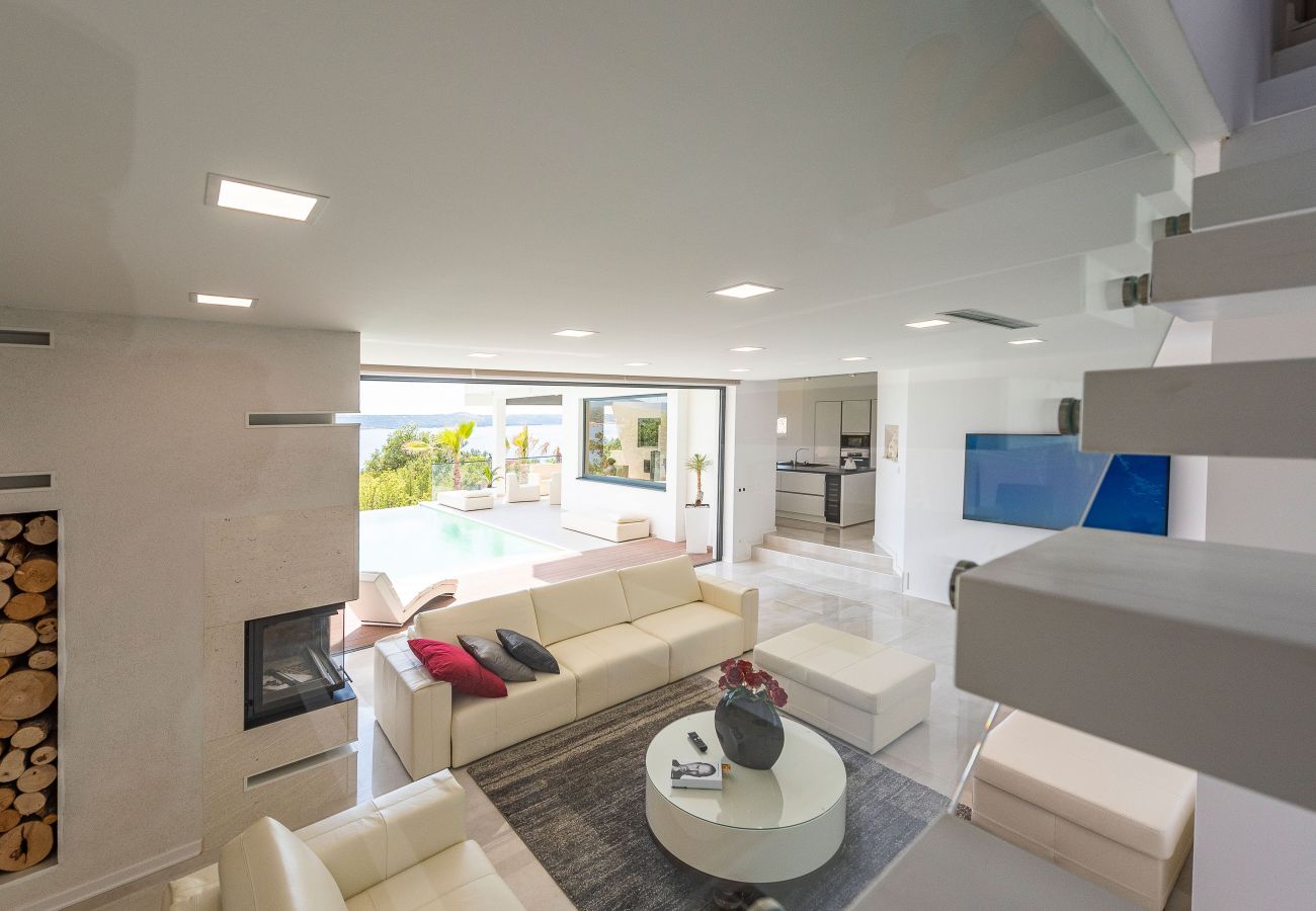 House in Maslenica - Poolincluded Luxury villa Saint Michel