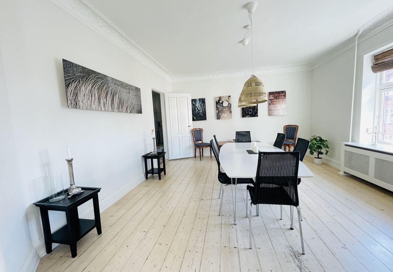 Apartment in Aalborg - aday - Delightful apartment in the heart of Aalborg