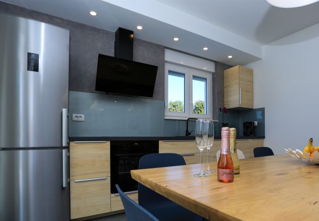 House in Šibenik - Poolincluded - Villa Sibenik House in Šibenik - Poolincluded - Villa Sibenik