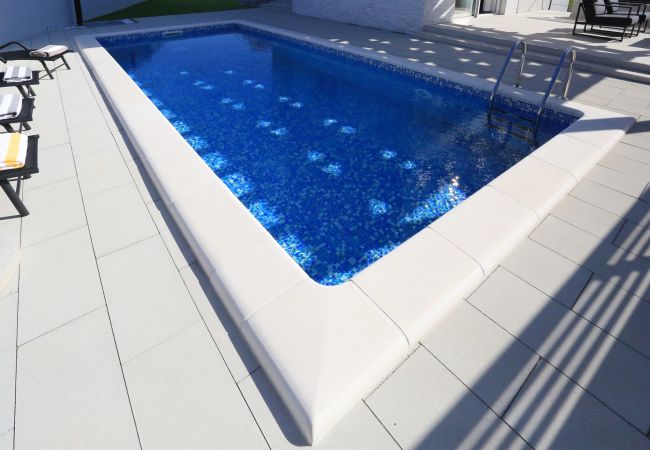 House in Šibenik - Poolincluded - Villa Sibenik House in Šibenik - Poolincluded - Villa Sibenik