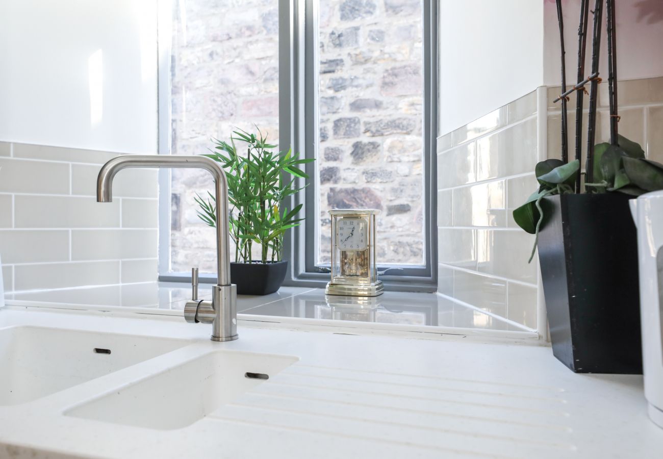 Apartment in Edinburgh - Luxury Modern 3 Bed City Centre Apartment
