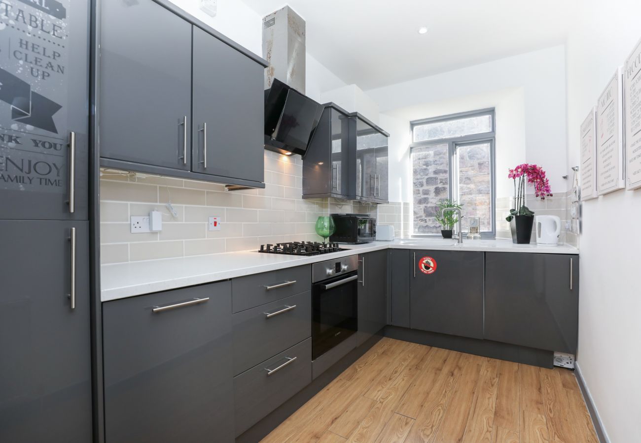 Apartment in Edinburgh - Luxury Modern 3 Bed City Centre Apartment