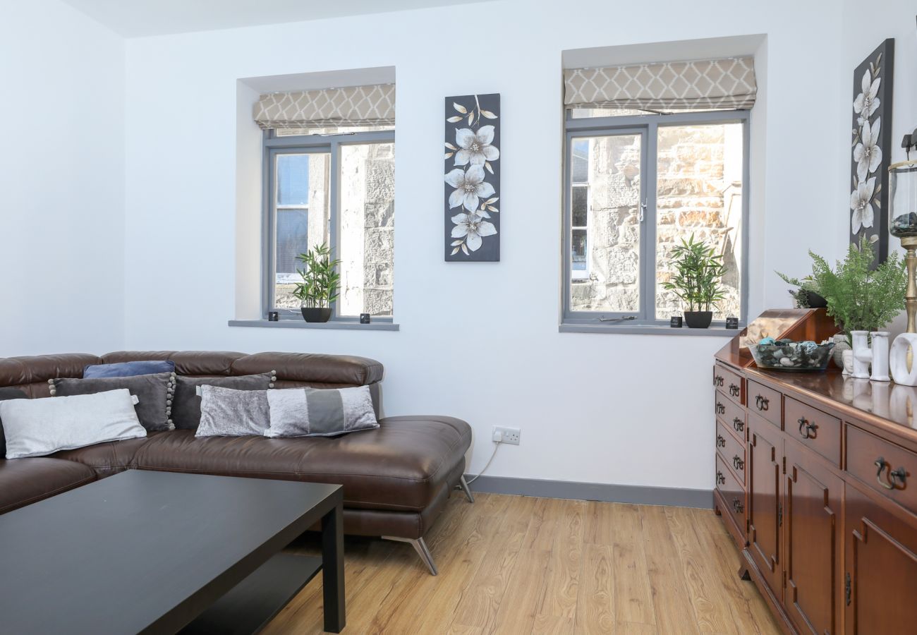 Apartment in Edinburgh - Luxury Modern 3 Bed City Centre Apartment
