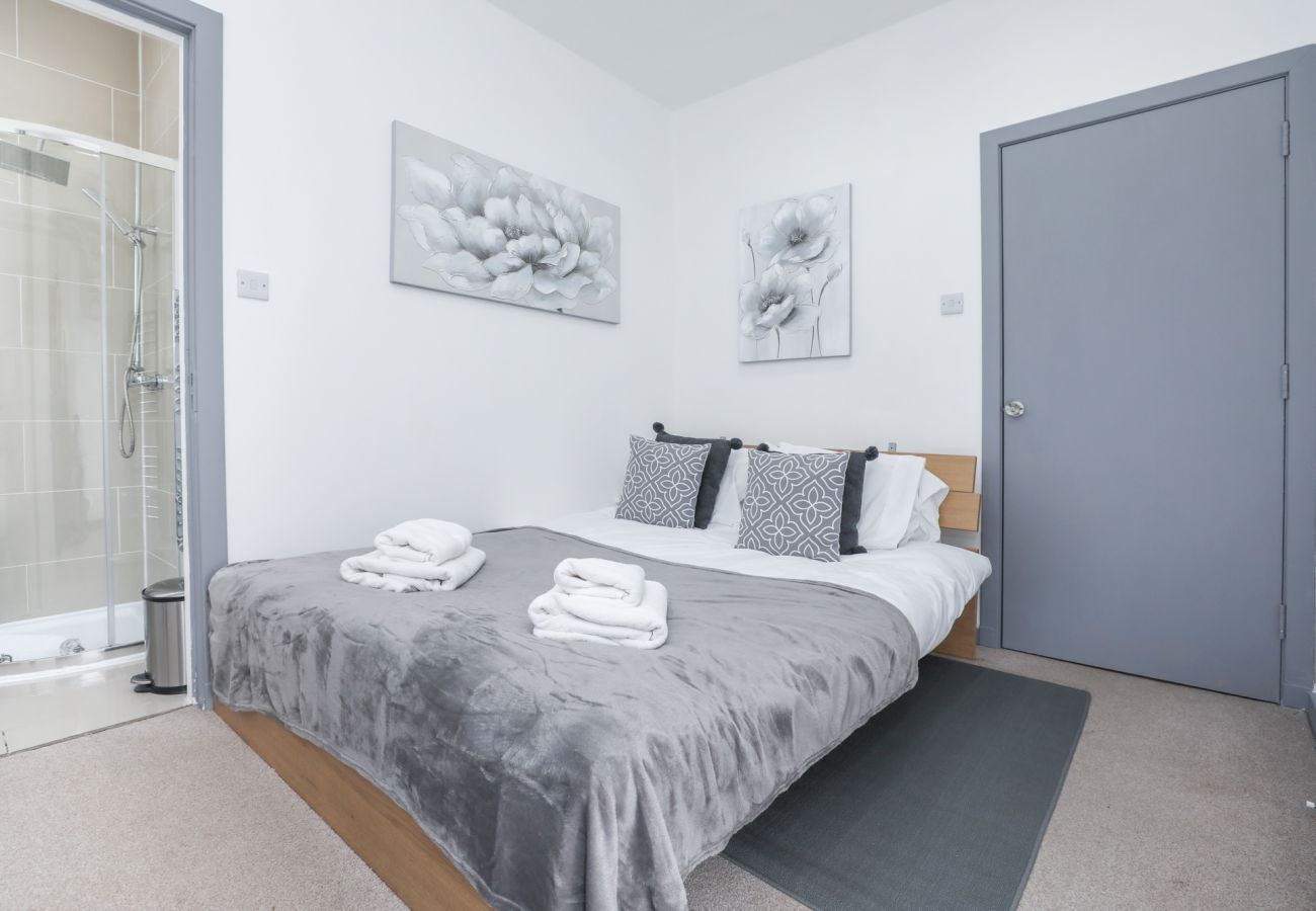 Apartment in Edinburgh - Luxury Modern 3 Bed City Centre Apartment