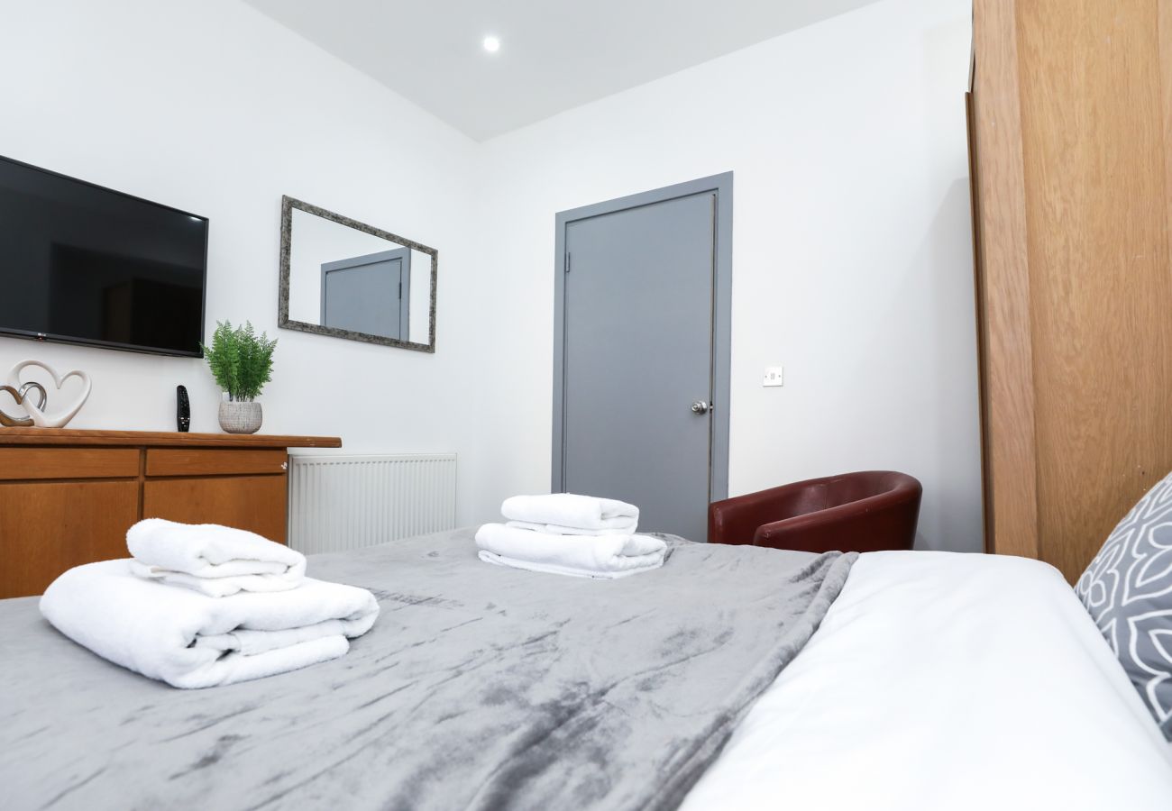 Apartment in Edinburgh - Luxury Modern 3 Bed City Centre Apartment