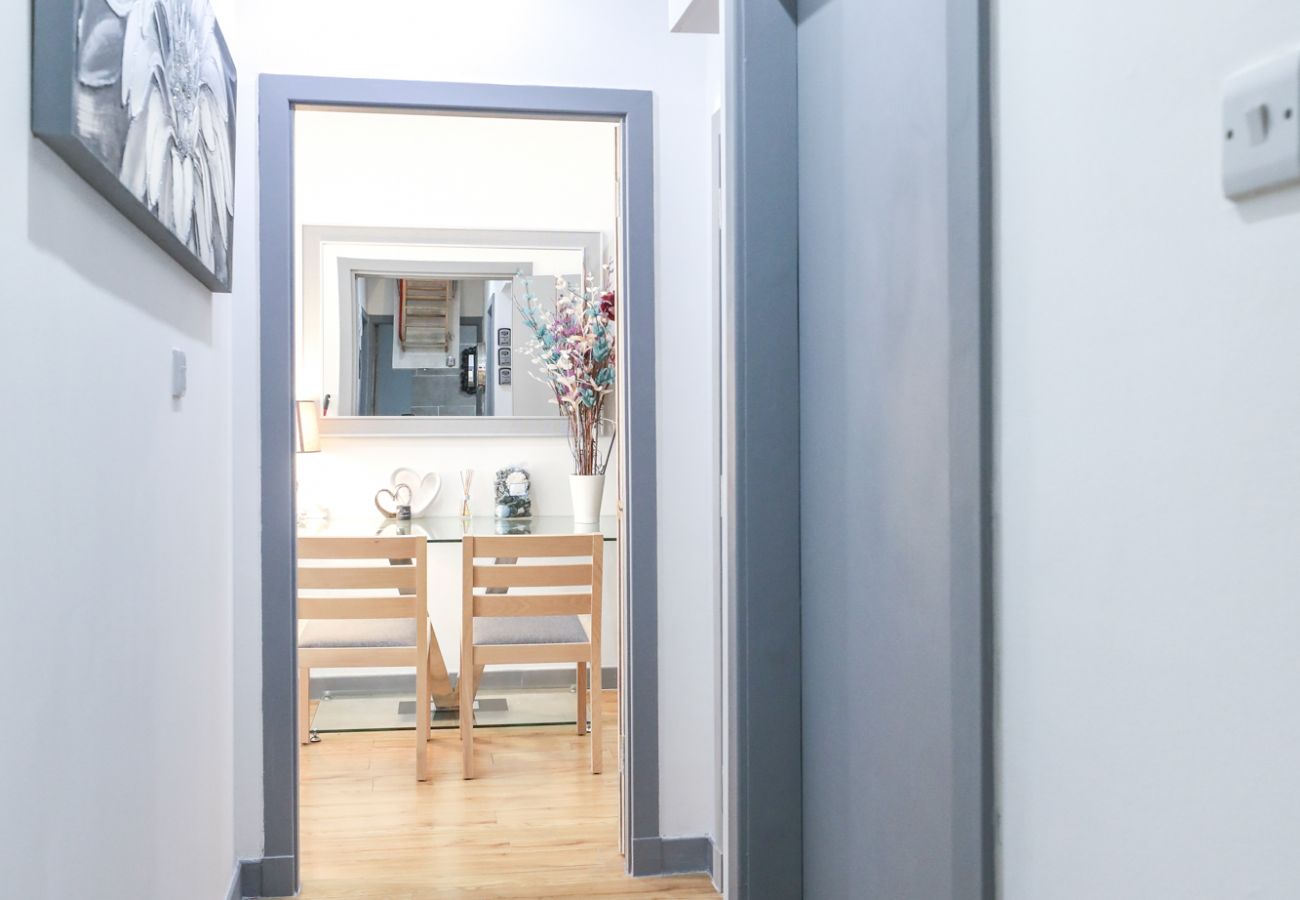 Apartment in Edinburgh - Luxury Modern 3 Bed City Centre Apartment