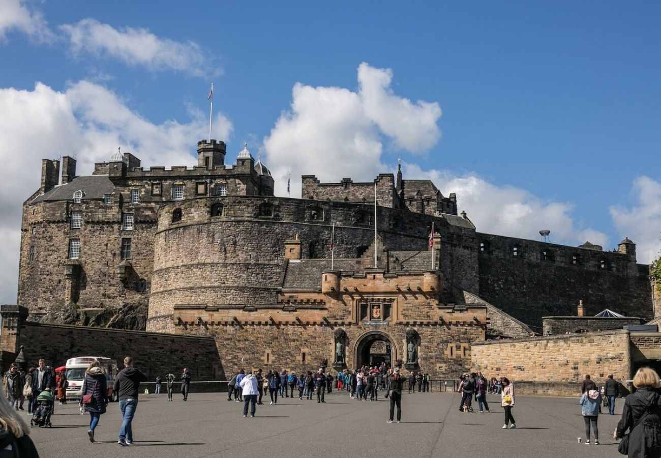 House in Edinburgh - Beautiful 2 Bedroom House - Edinburgh