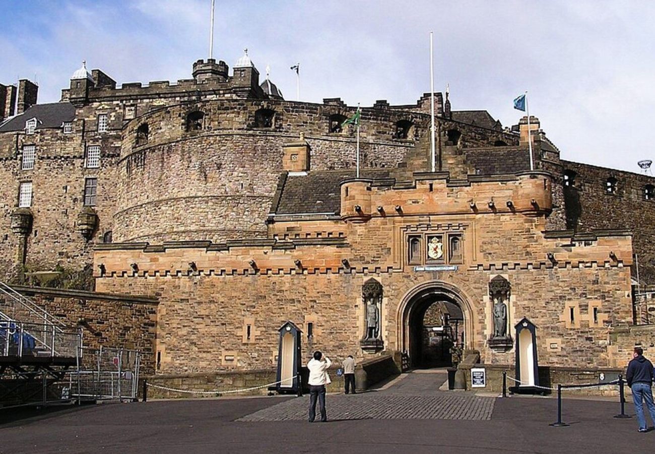 House in Edinburgh - Beautiful 2 Bedroom House - Edinburgh