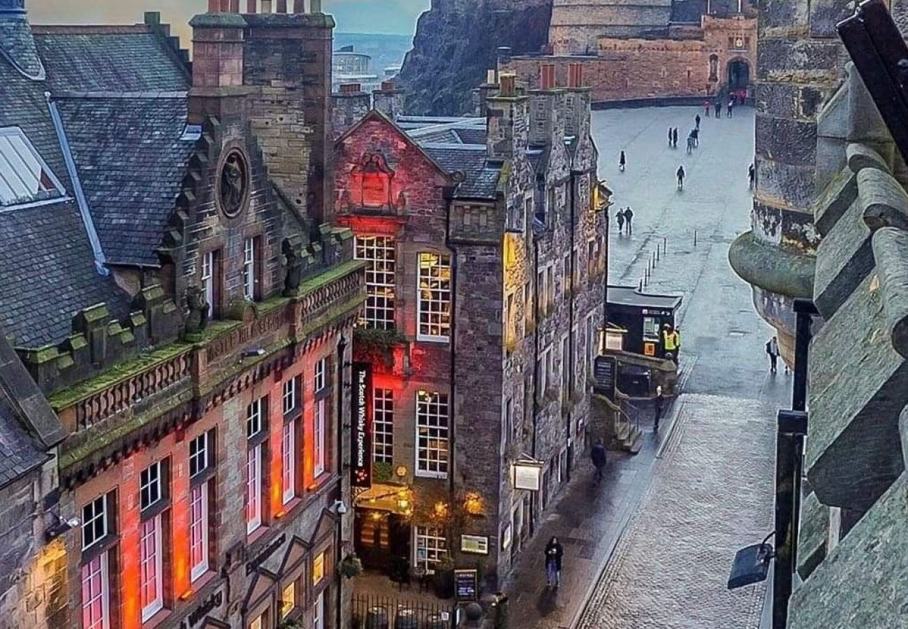 House in Edinburgh - Beautiful 2 Bedroom House - Edinburgh