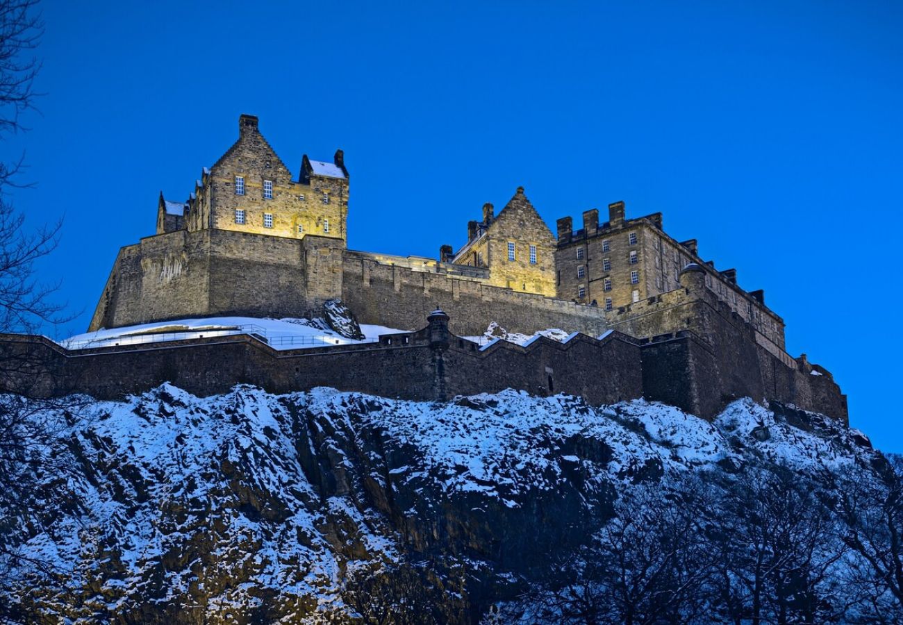 House in Edinburgh - Beautiful 2 Bedroom House - Edinburgh