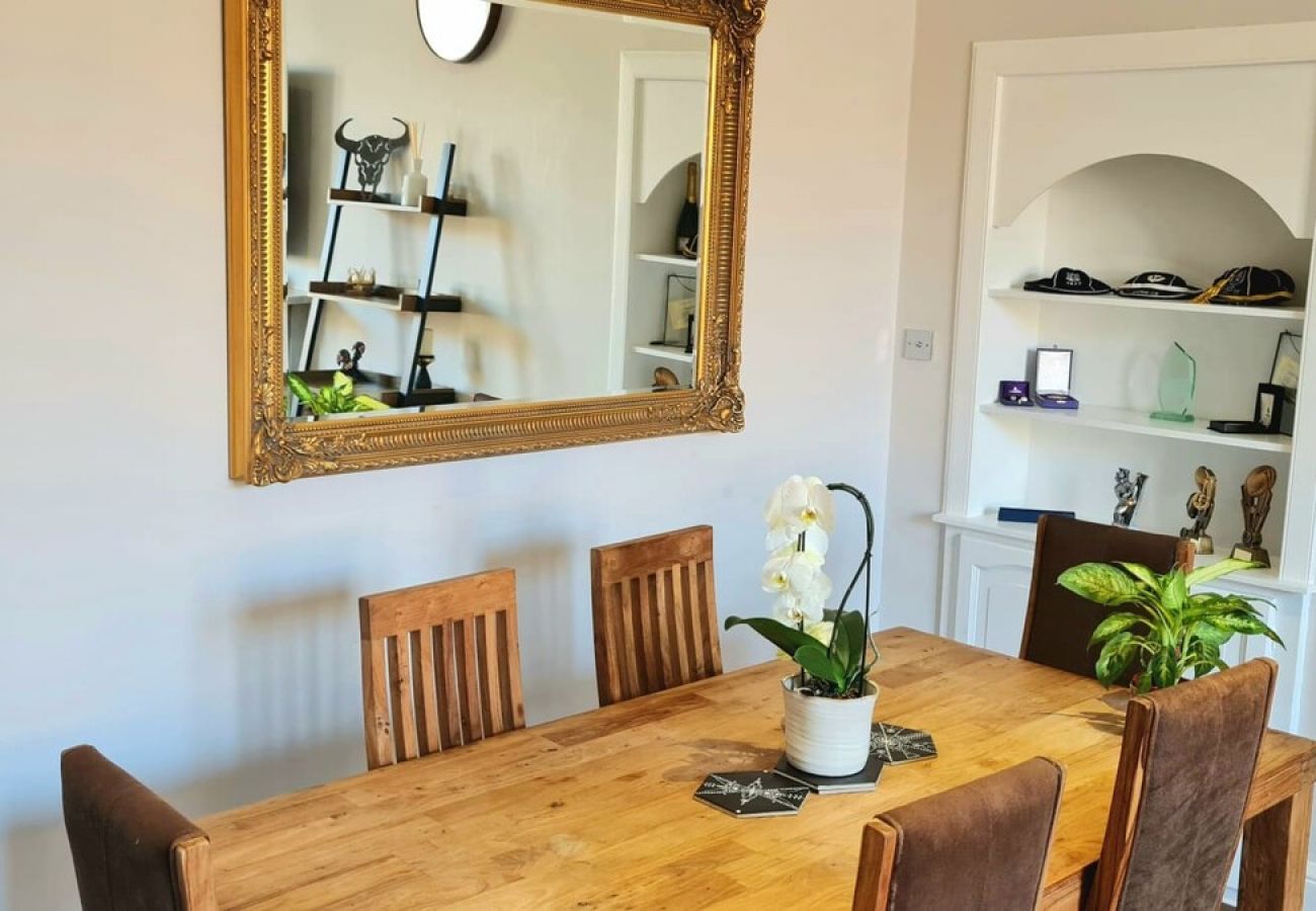 Apartment in Edinburgh - Stunning  2 Bedroom Georgian Apartment 
