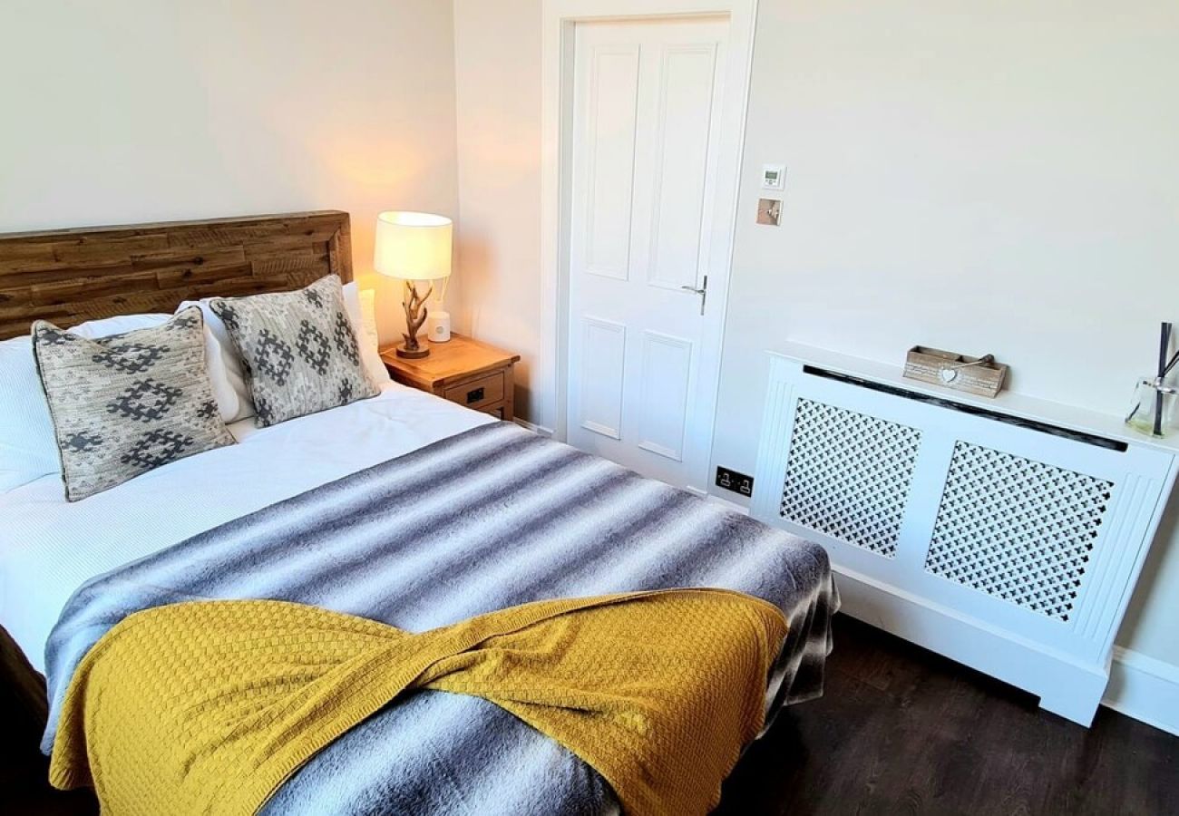 Apartment in Edinburgh - Stunning  2 Bedroom Georgian Apartment 