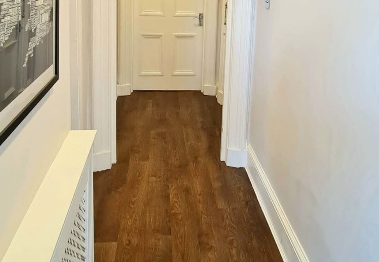 Apartment in Edinburgh - Stunning  2 Bedroom Georgian Apartment 