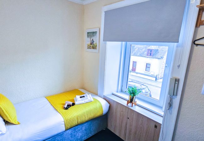 Inverness - Rent by room