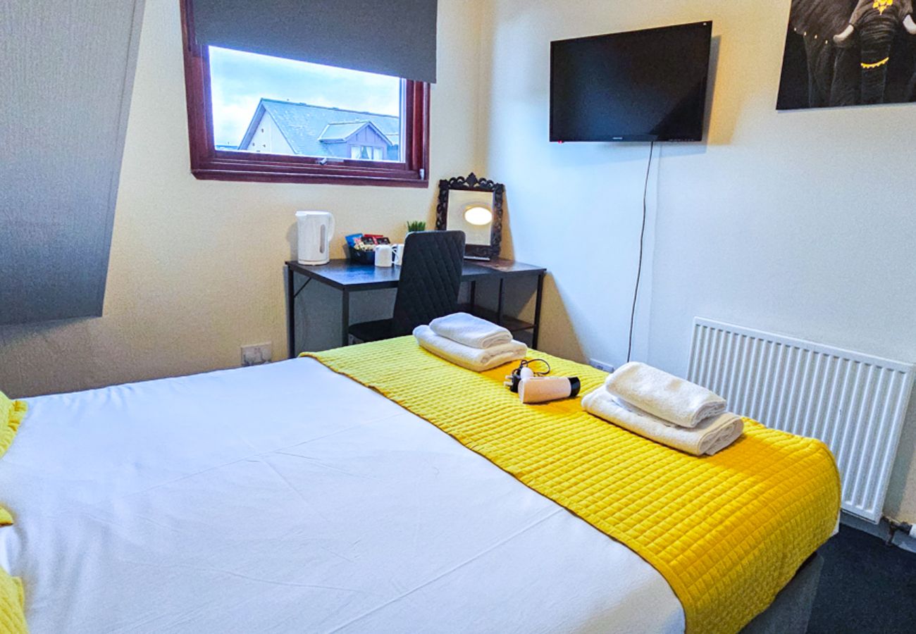 Rent by room in Inverness - mySTAYINN Telford Guest House Room 5