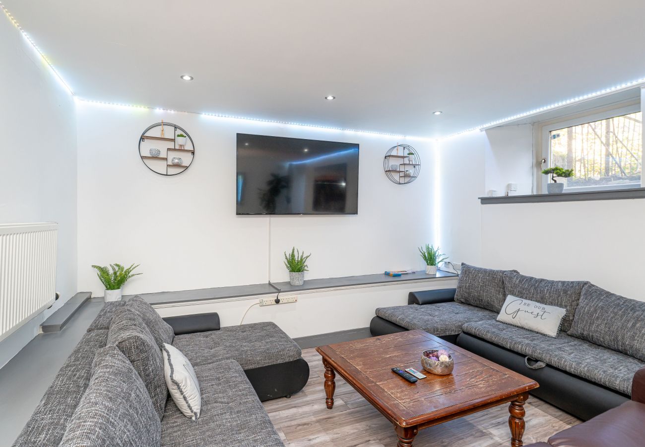 Apartment in Edinburgh - Luxury Five Bedroom Deluxe Duplex - City Centre