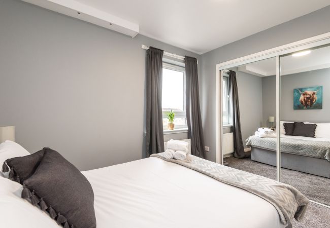 Apartment in Edinburgh - Spacious 3 Bedroom Apartment - Free Parking - Edinburgh Apartment in Edinburgh - Spacious 3 Bedroom Apartment - Free Parking - Edinburgh