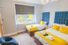 Rent by room in Inverness - mySTAYINN Strathblane Guest House Room 1  Rent by room in Inverness - mySTAYINN Strathblane Guest House Room 1
