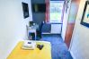 Rent by room in Inverness - mySTAYINN Strathblane Guest House Room 4 Rent by room in Inverness - mySTAYINN Strathblane Guest House Room 4