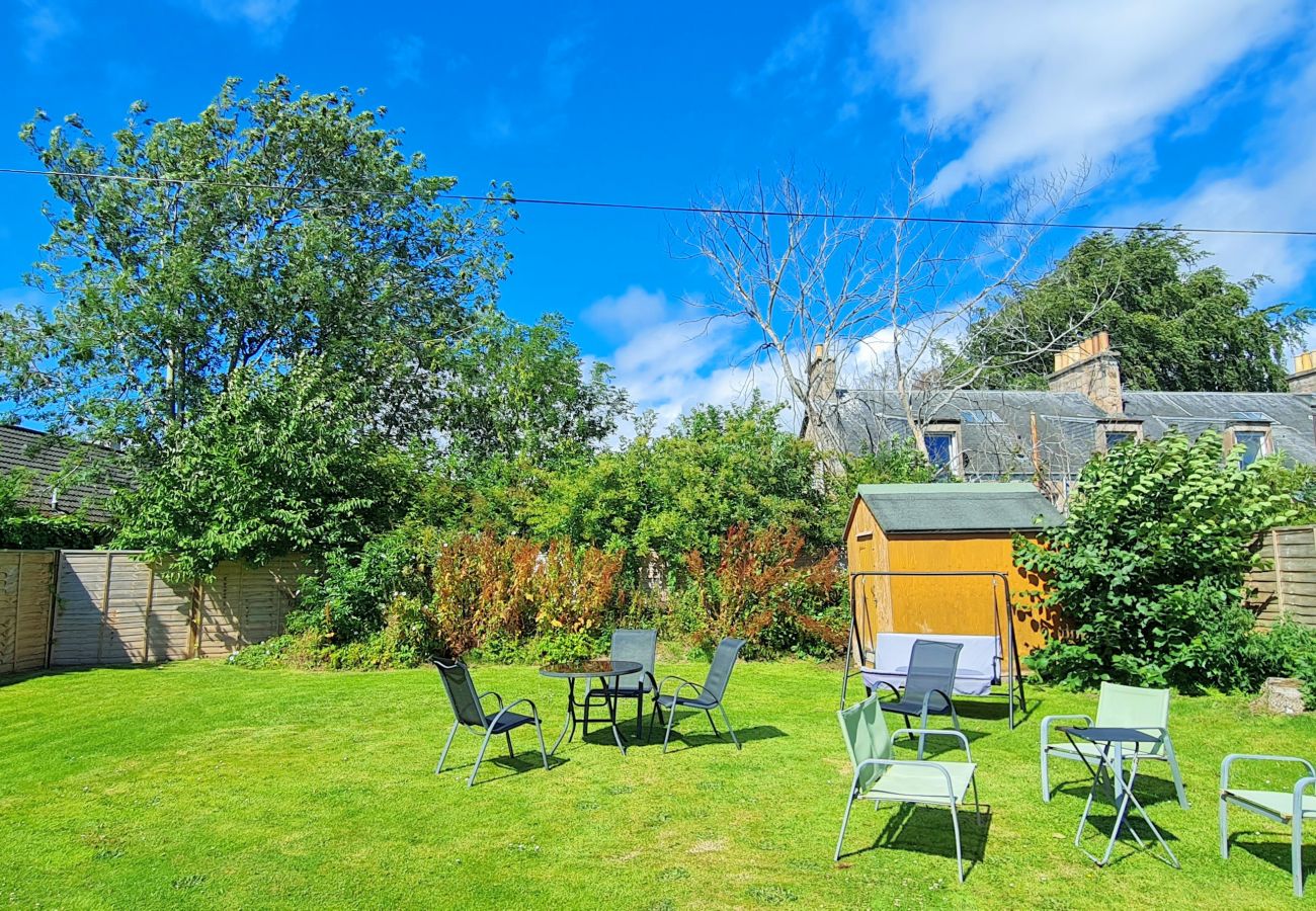 Rent by room in Inverness - mySTAYINN Strathblane Guest House Room 6
