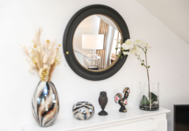 Apartment in Edinburgh - Penthouse Apartment on Royal Mile | Three Bed Apartment in Edinburgh - Penthouse Apartment on Royal Mile | Three Bed